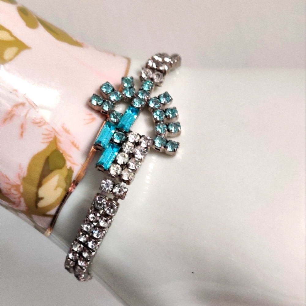 Stunning Art Deco Crystal Necklace, Bracelet and Earrings Set Statement - Picture 8 of 14